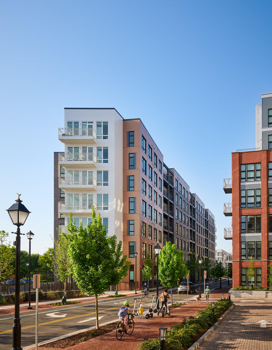 Architect: SK&I
General Contractor: DAVIS
Project: The Grayson
