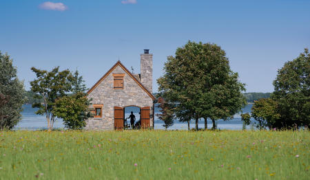 Architect: Wiedemann Architects    |   Project: Waterfront Farm